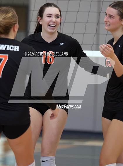 Thumbnail 2 in Bellingham vs Ipswich (MIAA Division 4 Championship) photogallery.