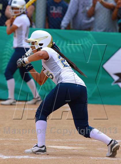 Thumbnail 1 in Valley Center vs. Mater Dei Catholic (CIF SDS D4 Final) photogallery.