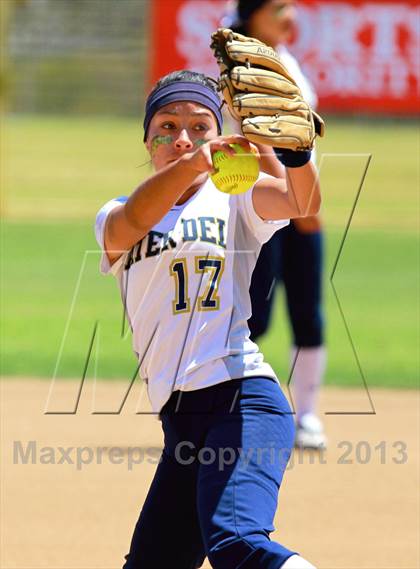 Thumbnail 1 in Valley Center vs. Mater Dei Catholic (CIF SDS D4 Final) photogallery.