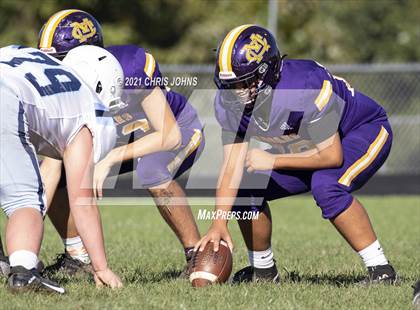 Thumbnail 1 in Jerseyville JV @ Civic Memorial JV photogallery.