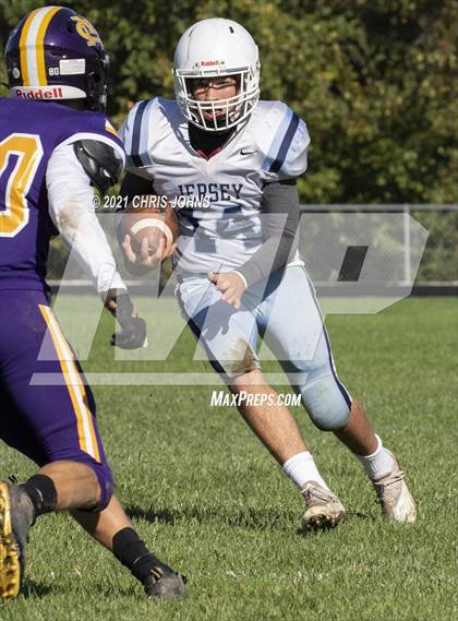 Thumbnail 2 in Jerseyville JV @ Civic Memorial JV photogallery.