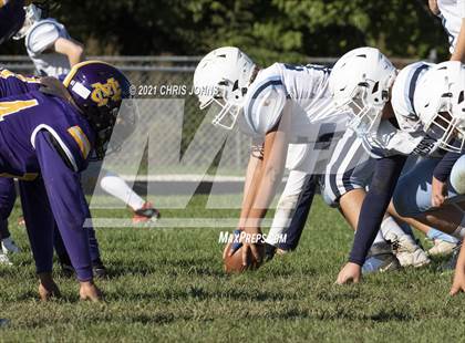 Thumbnail 3 in Jerseyville JV @ Civic Memorial JV photogallery.