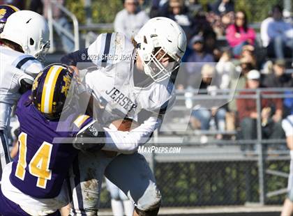 Thumbnail 3 in Jerseyville JV @ Civic Memorial JV photogallery.