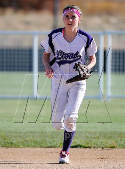 Thumbnail 1 in Erie vs. Mountain View (CHSAA 4A Playoffs) photogallery.