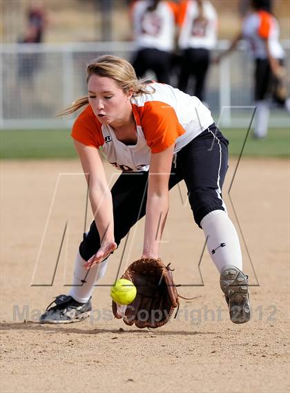 Thumbnail 1 in Erie vs. Mountain View (CHSAA 4A Playoffs) photogallery.