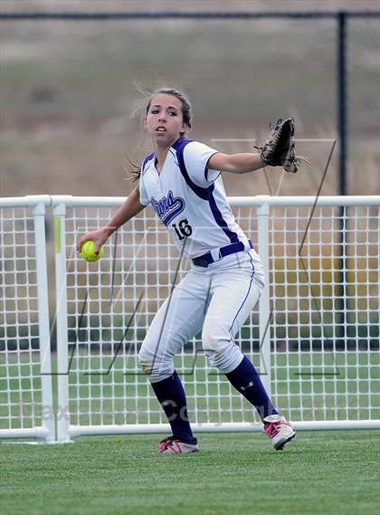 Thumbnail 2 in Erie vs. Mountain View (CHSAA 4A Playoffs) photogallery.