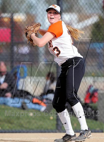 Thumbnail 3 in Erie vs. Mountain View (CHSAA 4A Playoffs) photogallery.
