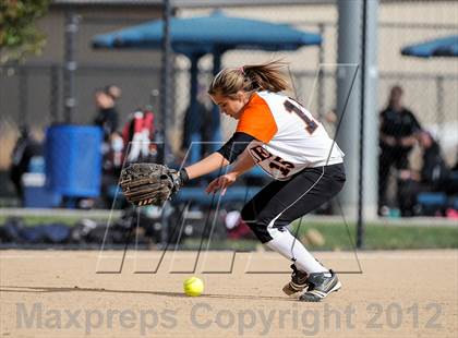 Thumbnail 1 in Erie vs. Mountain View (CHSAA 4A Playoffs) photogallery.
