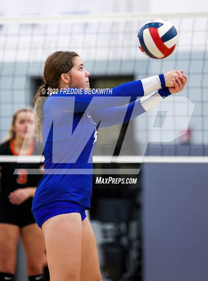 Thumbnail 3 in Tom Bean @ Van Alstyne photogallery.