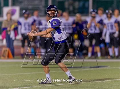 Thumbnail 2 in Navarro vs. Poteet (UIL 4A Bi-district playoffs) photogallery.