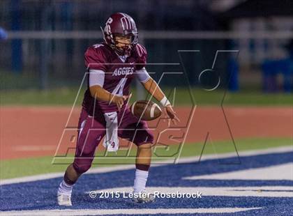 Thumbnail 1 in Navarro vs. Poteet (UIL 4A Bi-district playoffs) photogallery.