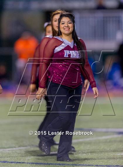 Thumbnail 1 in Navarro vs. Poteet (UIL 4A Bi-district playoffs) photogallery.