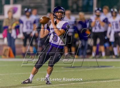 Thumbnail 3 in Navarro vs. Poteet (UIL 4A Bi-district playoffs) photogallery.