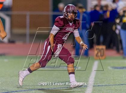 Thumbnail 2 in Navarro vs. Poteet (UIL 4A Bi-district playoffs) photogallery.