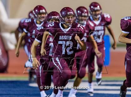 Thumbnail 1 in Navarro vs. Poteet (UIL 4A Bi-district playoffs) photogallery.