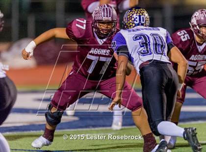 Thumbnail 3 in Navarro vs. Poteet (UIL 4A Bi-district playoffs) photogallery.