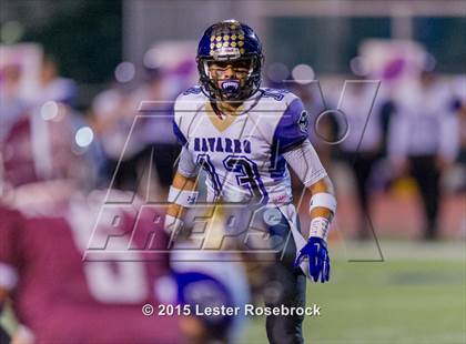 Thumbnail 2 in Navarro vs. Poteet (UIL 4A Bi-district playoffs) photogallery.
