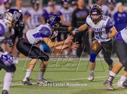 Thumbnail 1 in Navarro vs. Poteet (UIL 4A Bi-district playoffs) photogallery.