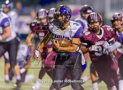 Thumbnail 3 in Navarro vs. Poteet (UIL 4A Bi-district playoffs) photogallery.