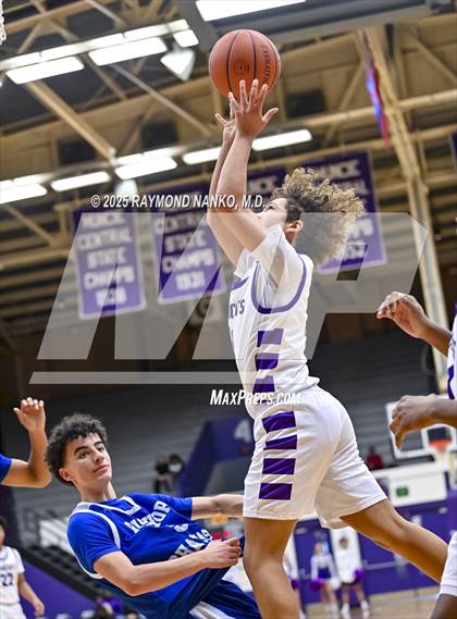 Thumbnail 1 in Indianapolis Bishop Chatard @ Muncie Central  photogallery.