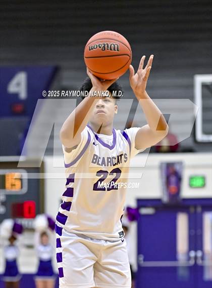 Thumbnail 1 in Indianapolis Bishop Chatard @ Muncie Central  photogallery.