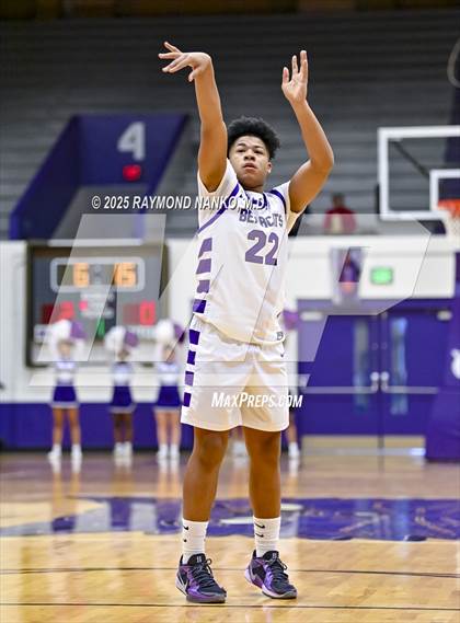 Thumbnail 1 in Indianapolis Bishop Chatard @ Muncie Central  photogallery.