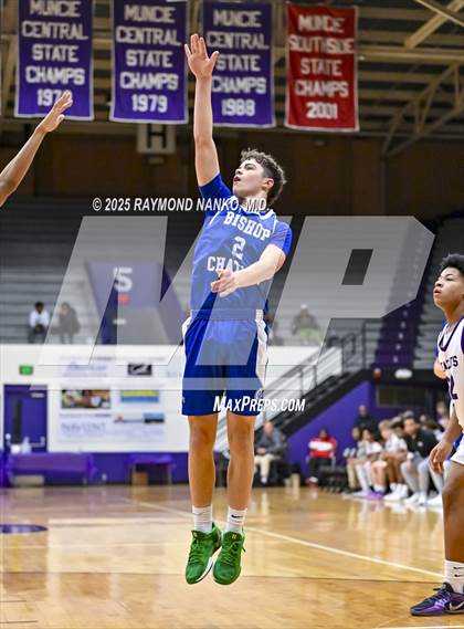 Thumbnail 3 in Indianapolis Bishop Chatard @ Muncie Central  photogallery.
