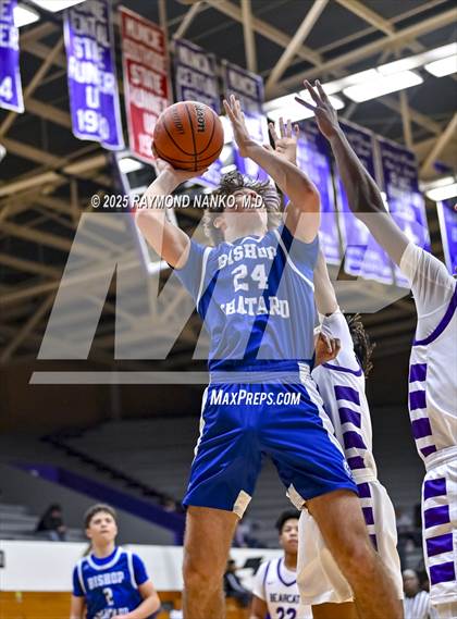 Thumbnail 2 in Indianapolis Bishop Chatard @ Muncie Central  photogallery.