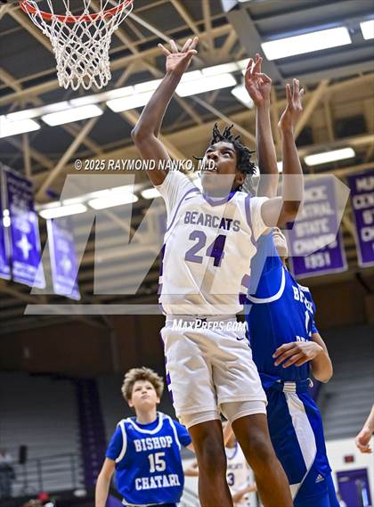 Thumbnail 2 in Indianapolis Bishop Chatard @ Muncie Central  photogallery.