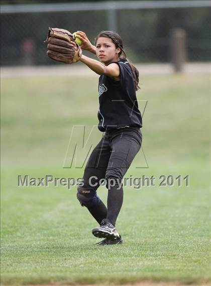 Thumbnail 3 in Granite Bay vs South Tahoe (Stephanie LeDoux Tournament) photogallery.