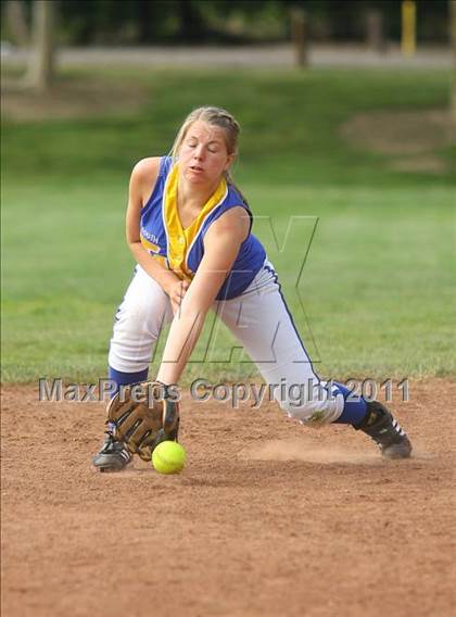 Thumbnail 1 in Granite Bay vs South Tahoe (Stephanie LeDoux Tournament) photogallery.