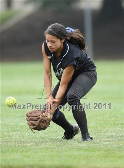 Thumbnail 1 in Granite Bay vs South Tahoe (Stephanie LeDoux Tournament) photogallery.
