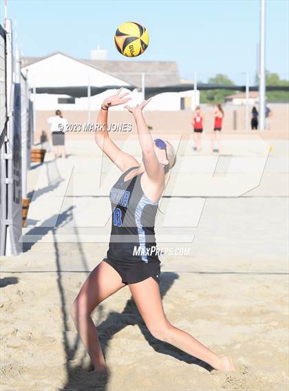 Thumbnail 2 in O'Connor vs. Desert Ridge (AIA DI Pairs Semifinal) photogallery.