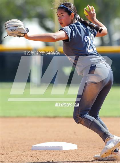 Thumbnail 2 in Saugus @ Valencia photogallery.