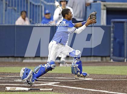Thumbnail 1 in Brooks vs. Jones (Chicago Public League Semifinal Playoff) photogallery.