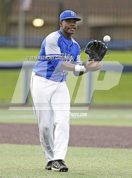 Thumbnail 3 in Brooks vs. Jones (Chicago Public League Semifinal Playoff) photogallery.