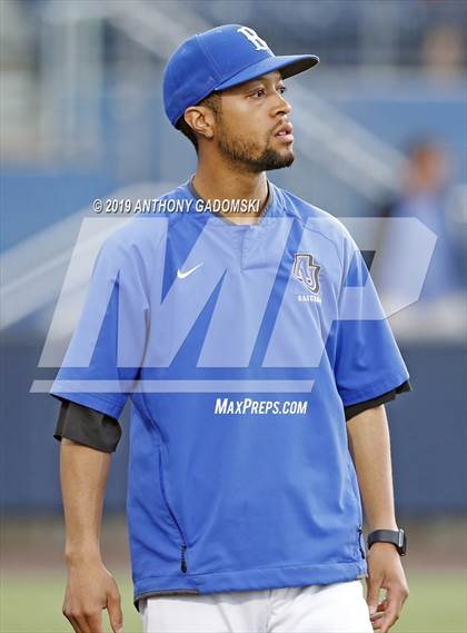 Thumbnail 3 in Brooks vs. Jones (Chicago Public League Semifinal Playoff) photogallery.