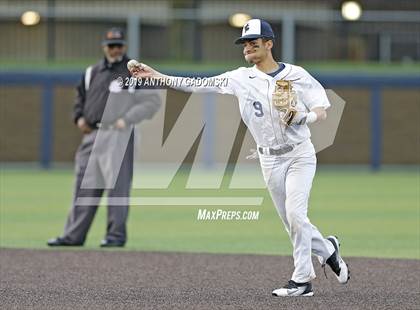 Thumbnail 1 in Brooks vs. Jones (Chicago Public League Semifinal Playoff) photogallery.