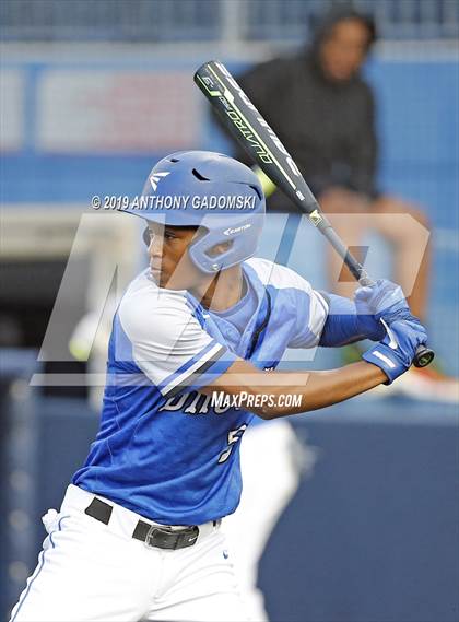Thumbnail 1 in Brooks vs. Jones (Chicago Public League Semifinal Playoff) photogallery.