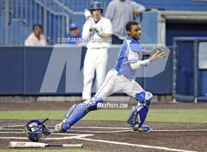 Thumbnail 2 in Brooks vs. Jones (Chicago Public League Semifinal Playoff) photogallery.