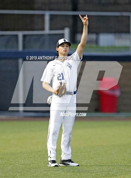 Thumbnail 1 in Brooks vs. Jones (Chicago Public League Semifinal Playoff) photogallery.