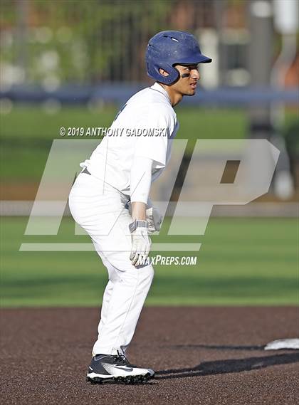 Thumbnail 1 in Brooks vs. Jones (Chicago Public League Semifinal Playoff) photogallery.
