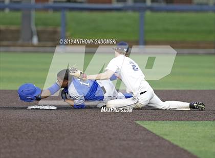 Thumbnail 2 in Brooks vs. Jones (Chicago Public League Semifinal Playoff) photogallery.