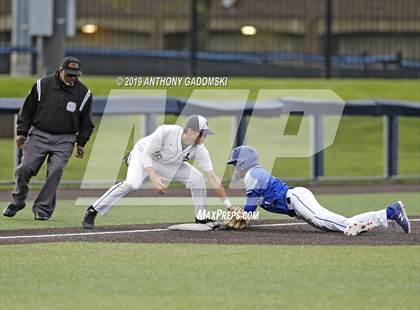 Thumbnail 3 in Brooks vs. Jones (Chicago Public League Semifinal Playoff) photogallery.