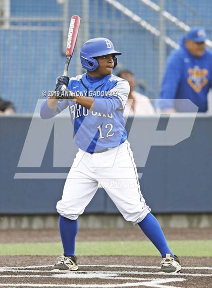 Thumbnail 2 in Brooks vs. Jones (Chicago Public League Semifinal Playoff) photogallery.