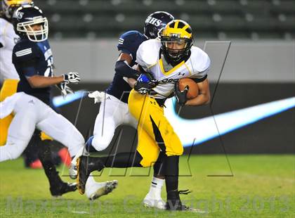 Thumbnail 3 in Del Oro vs. Bakersfield (CIF State D1 Final) photogallery.