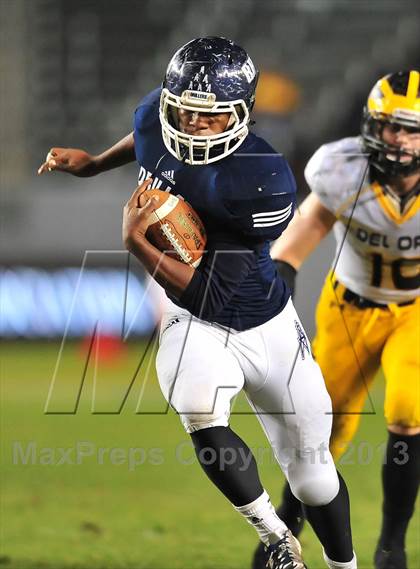 Thumbnail 3 in Del Oro vs. Bakersfield (CIF State D1 Final) photogallery.