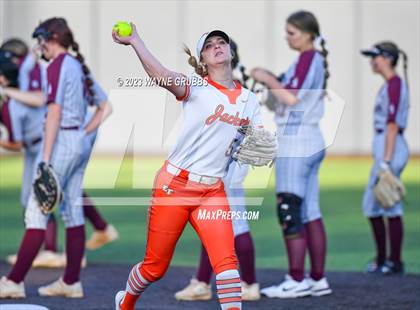 Thumbnail 3 in White Oak vs. Elysian Fields (UIL 3A Bi-District) photogallery.