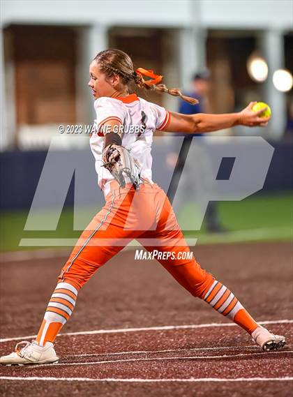 Thumbnail 2 in White Oak vs. Elysian Fields (UIL 3A Bi-District) photogallery.