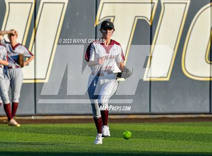 Thumbnail 1 in White Oak vs. Elysian Fields (UIL 3A Bi-District) photogallery.